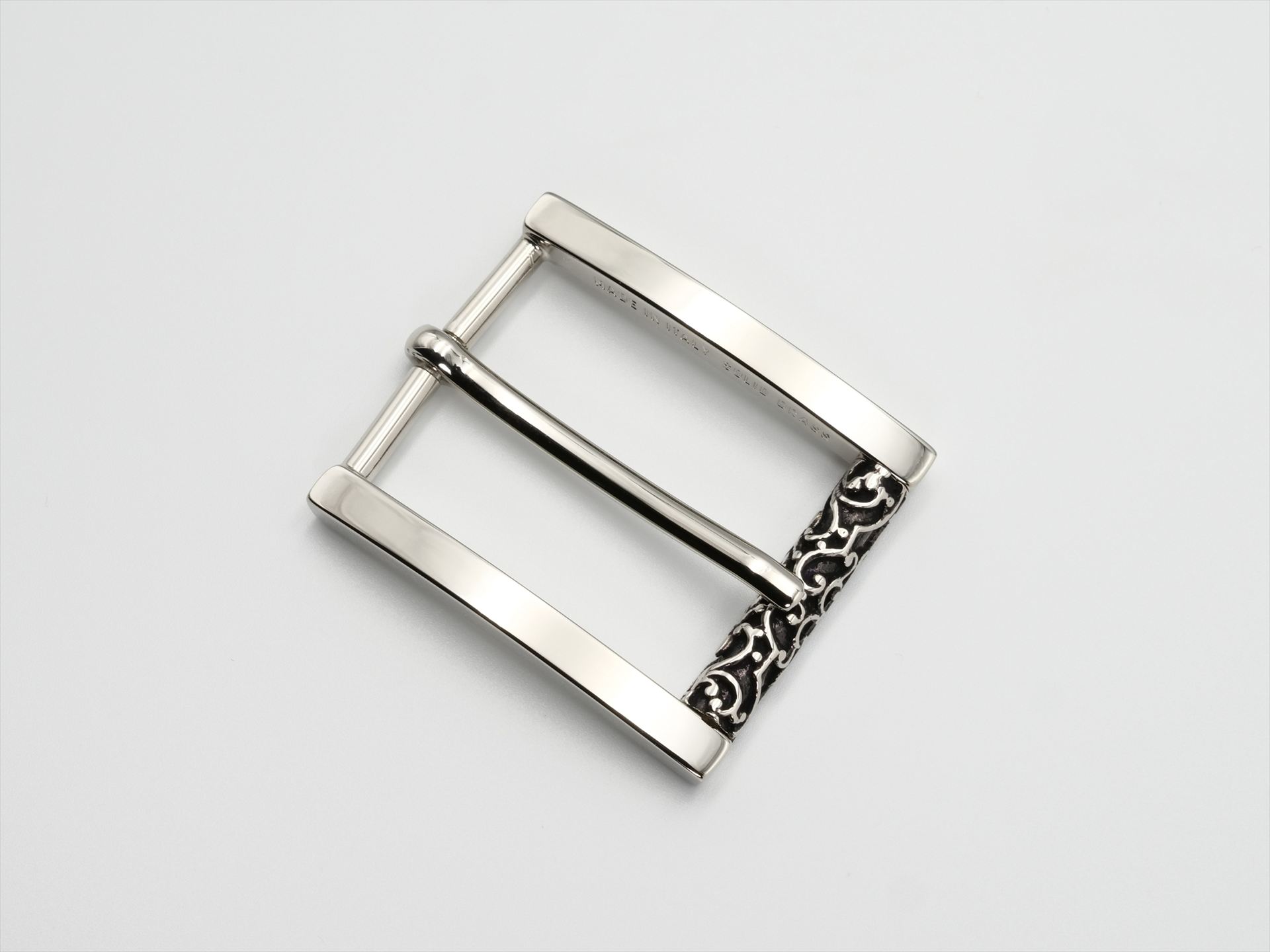 BUCKLE596